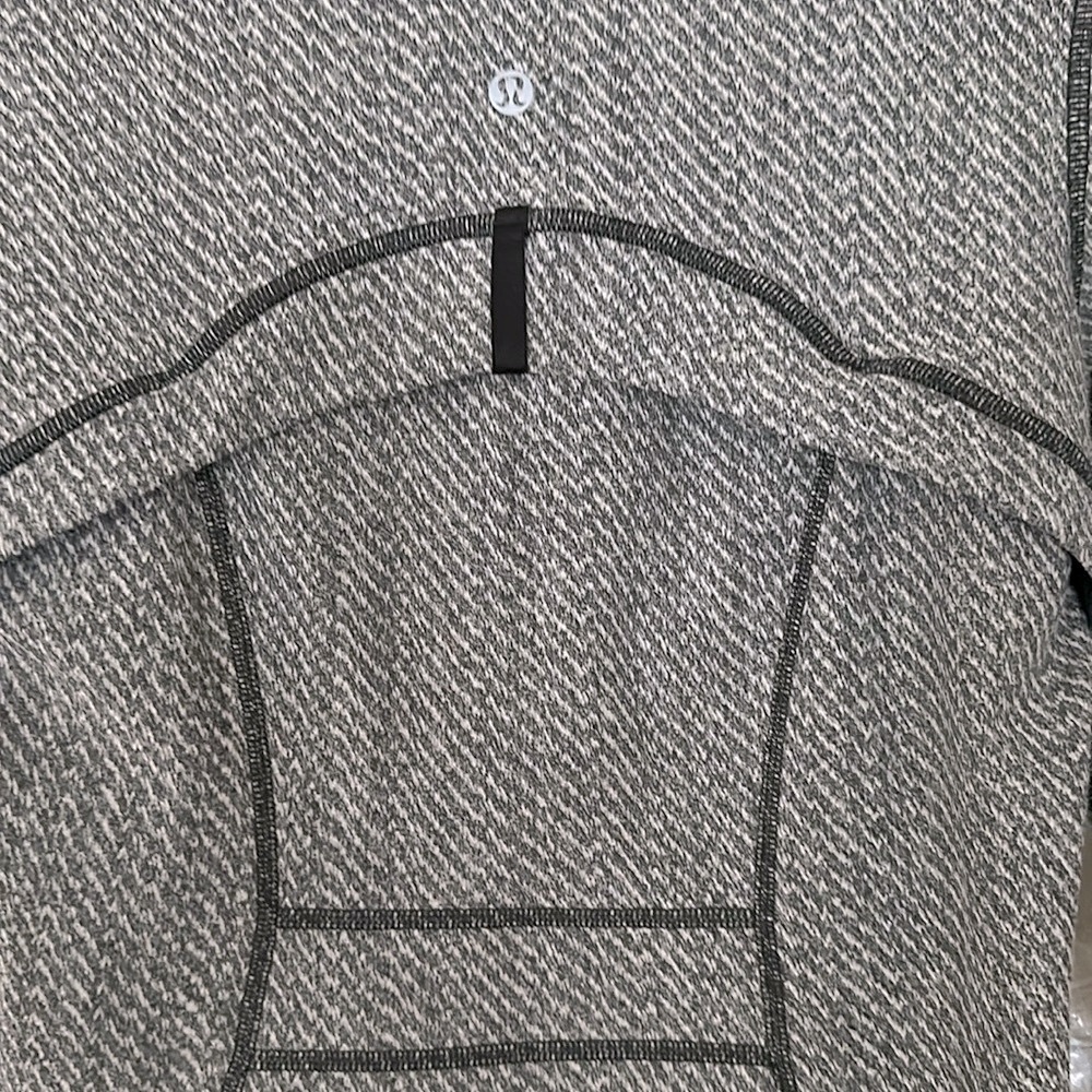 LULULEMON Define Hip-Length Jacket Women’s size 6 🩶🖤 Gray White Black - Picture 11 of 14